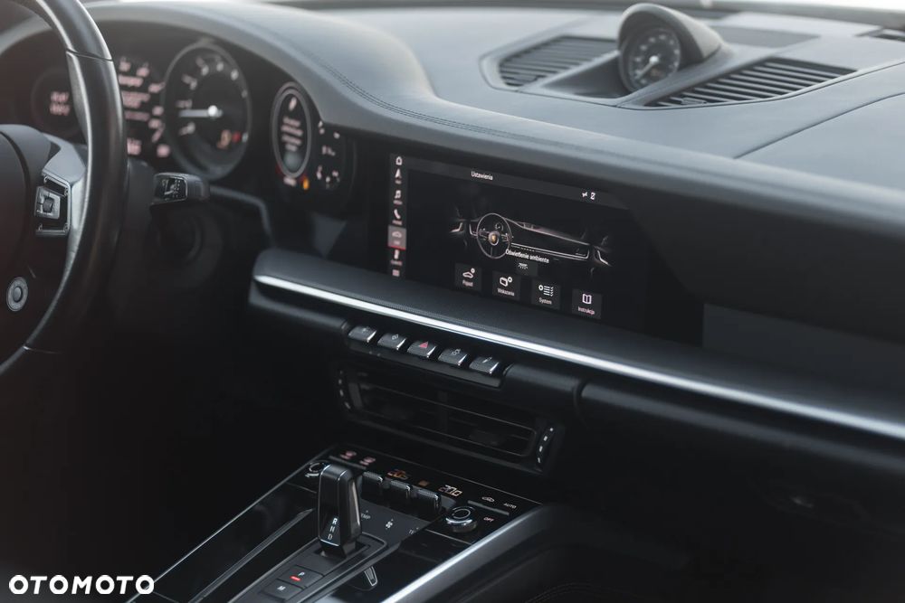 Porsche 911 Carrera S - 27