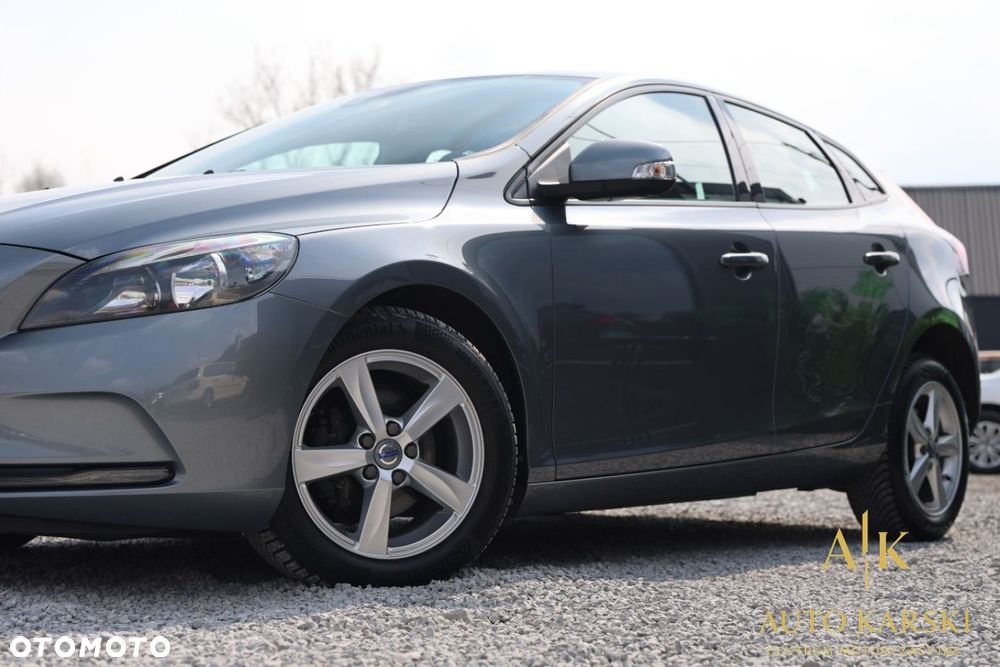 Volvo V40 - 10