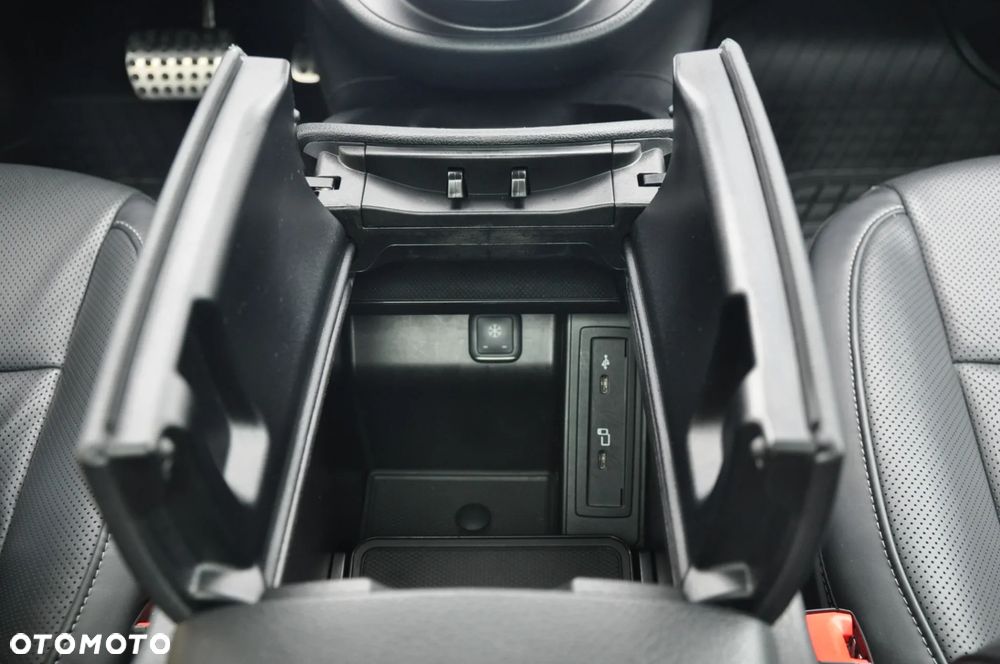 Mercedes-Benz Klasa V 300 d 4-Matic Exclusive 9G-Tronic (d³ugi) - 32