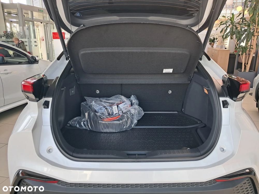 Toyota C-HR 2.0 PHEV Dynamic Force Executive - 9