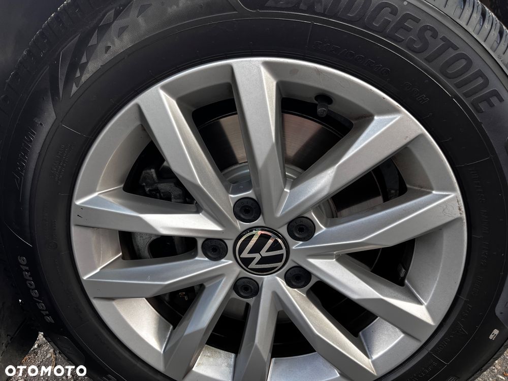 Volkswagen Passat 2.0 TDI EVO Business DSG - 17