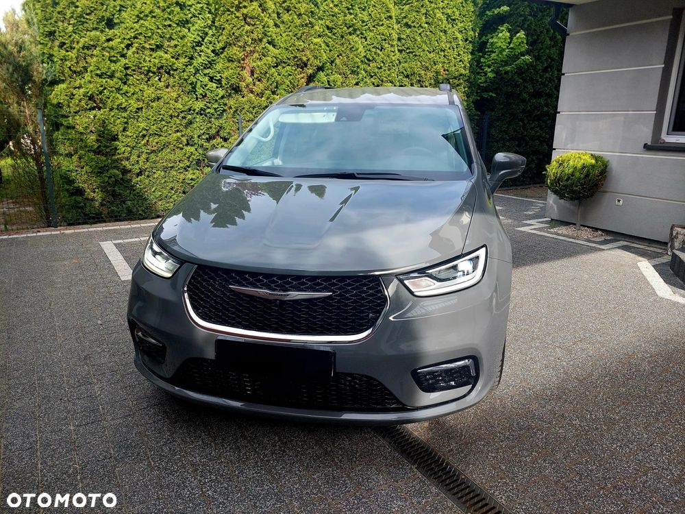 Chrysler Pacifica - 20