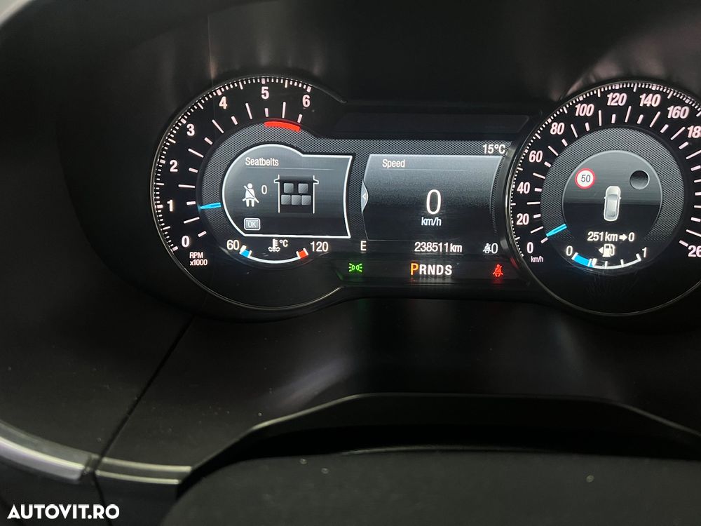 Ford Edge 2.0 TDCi Bi-Turbo 4x4 Vignale - 5