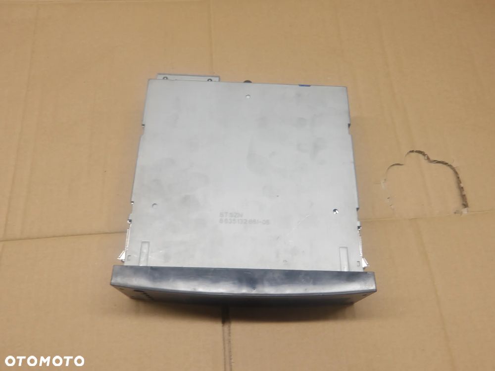 PEUGEOT 307 2.0B HB 5D ZMIENIARKA PŁYT CD 96469053 - 4