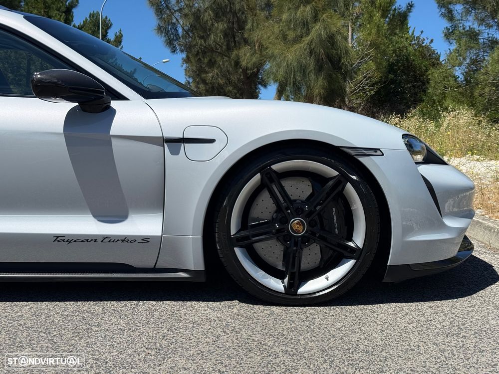 Porsche Taycan Sport Turismo Turbo S - 13