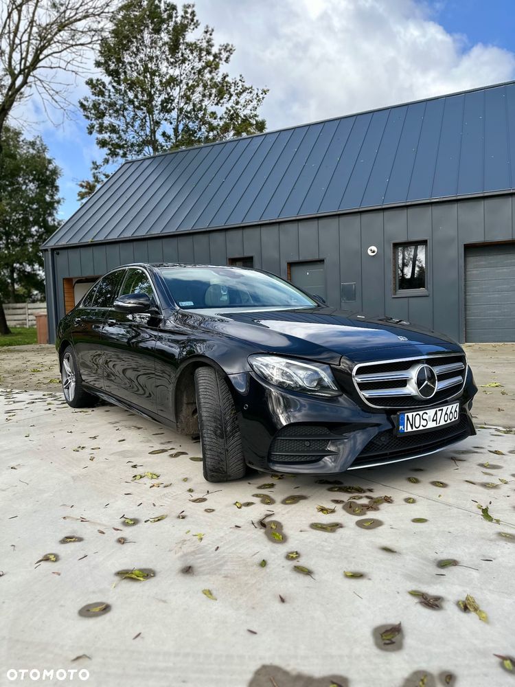 Mercedes-Benz Klasa E 220 d 4-Matic 9G-TRONIC - 11