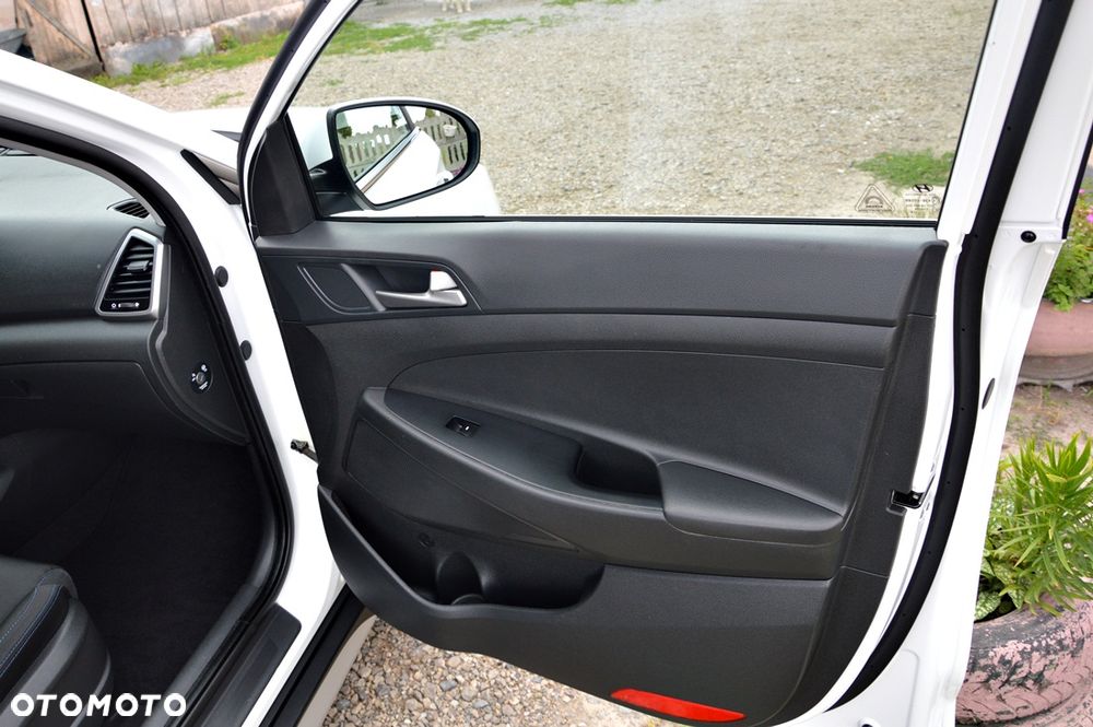 Hyundai Tucson blue 1.6 GDi 2WD Passion - 16