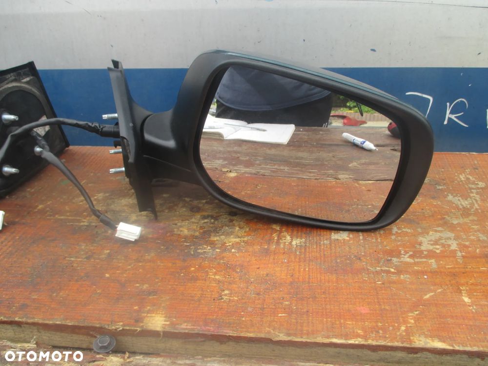 Lusterko lewe i prawe TOYOTA YARIS II 3 PINY EUROPA - 2