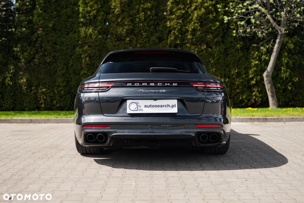 Porsche Panamera 4S - 7