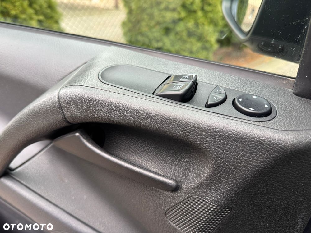 Mercedes-Benz Vito - 22