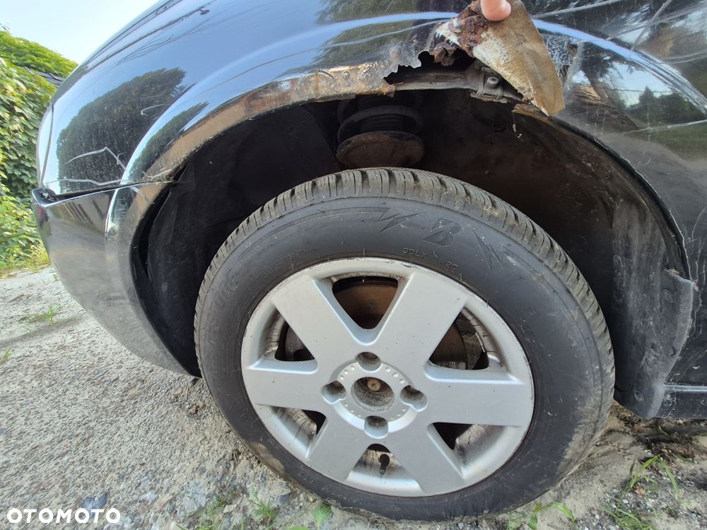 Nissan Almera - 8