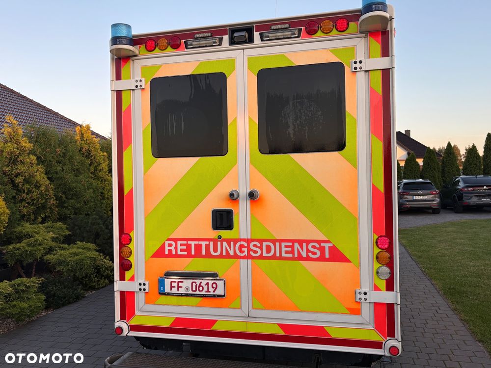 Mercedes-Benz SPRINTER 519CDI 3.0 V6 AUTOMAT 7G AMBULANS/KARETKA - 3