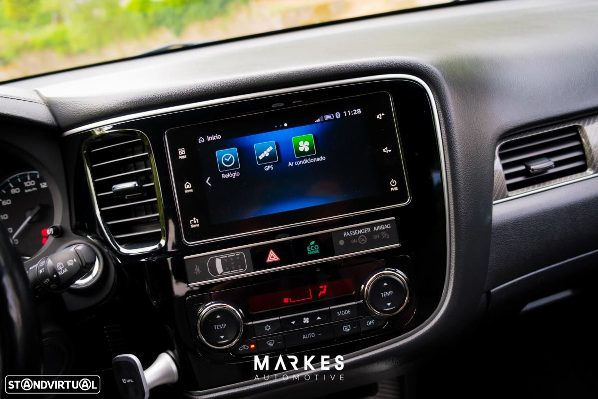 Mitsubishi Outlander 2.4 PHEV Intense - 27
