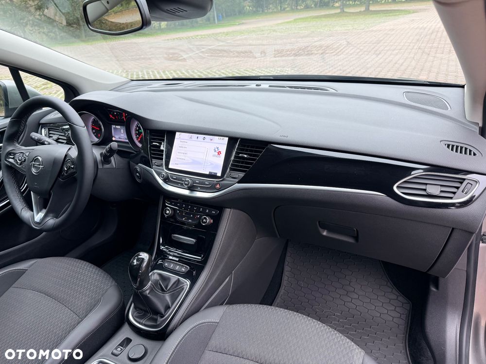 Opel Astra 1.6 BiTurbo D (CDTI) Start/Stop Innovation - 22