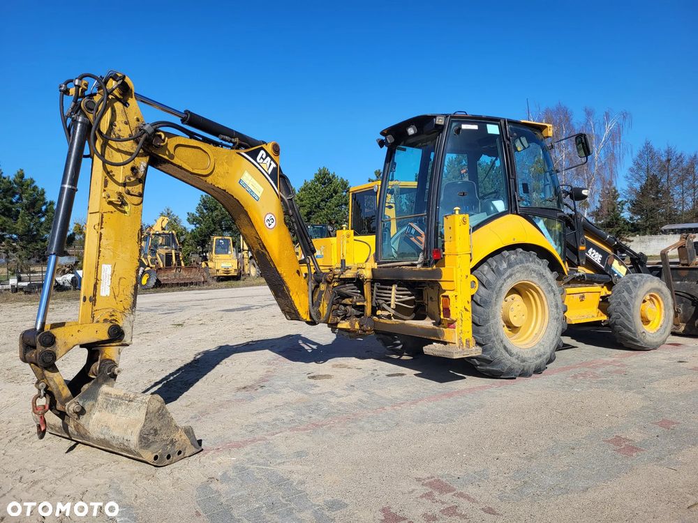 Caterpillar 428E - 1