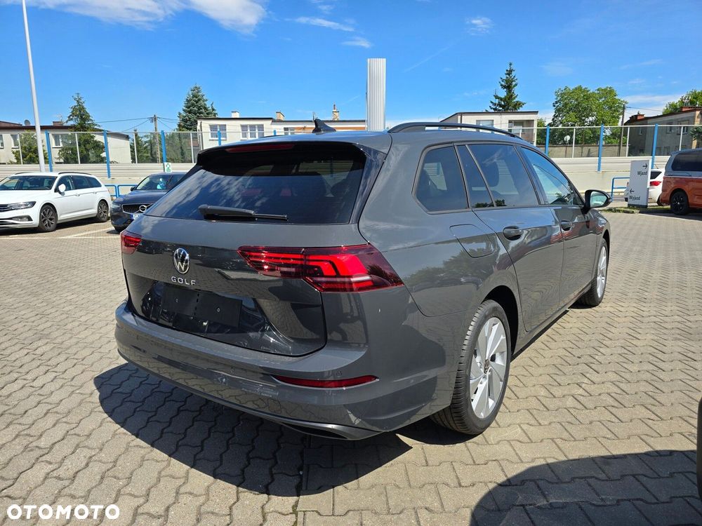 Volkswagen Golf VIII 1.5 eTSI mHEV Life Plus DSG - 9