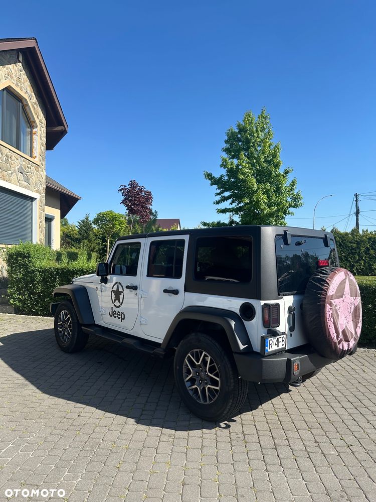 Jeep Wrangler - 2