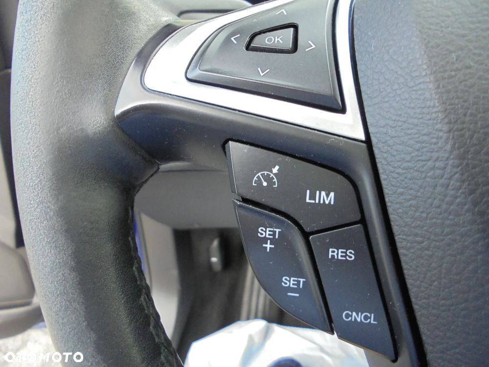 Ford Mondeo 2.0 TDCi Titanium PowerShift - 26