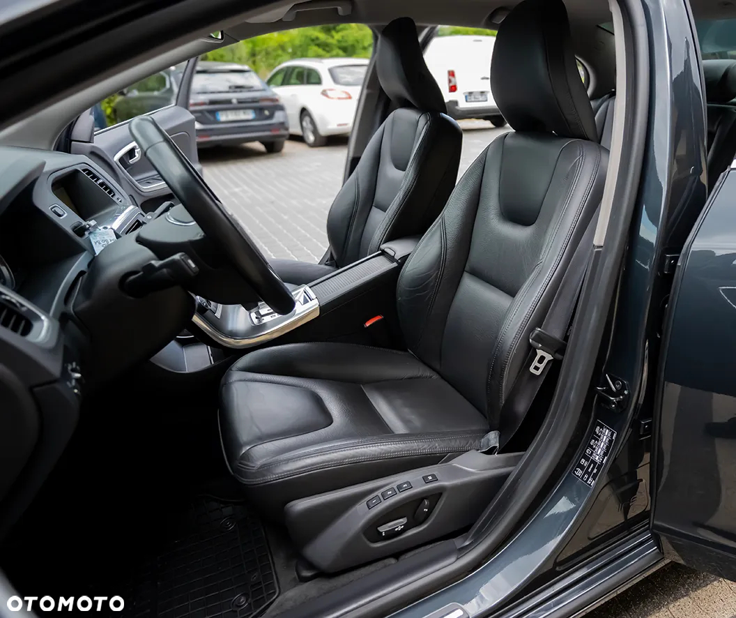 Volvo S60 2.0T Powershift Summum - 29
