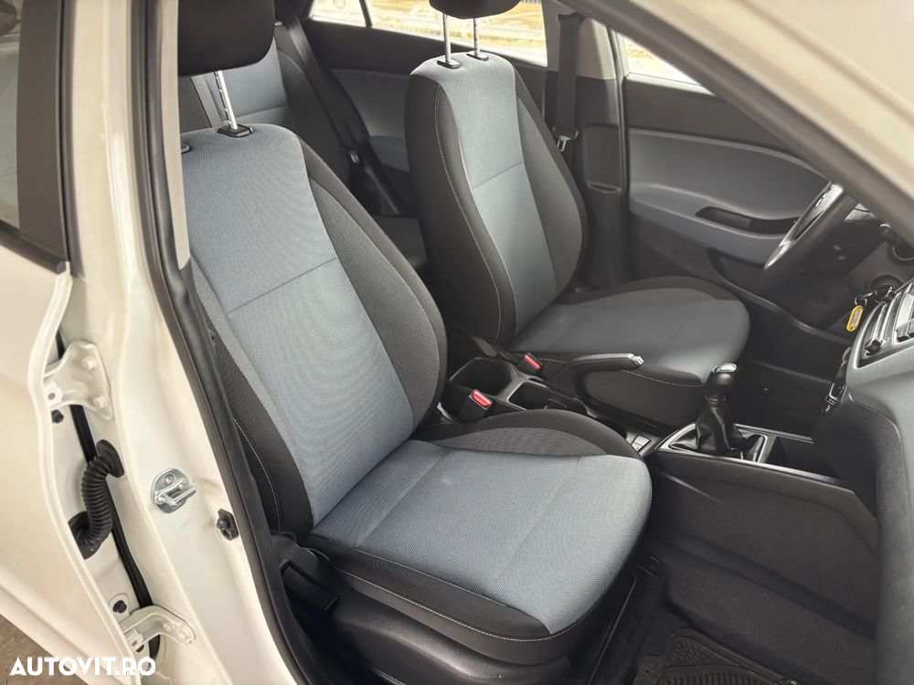 Hyundai i20 1.25 75CP M/T Comfort - 26