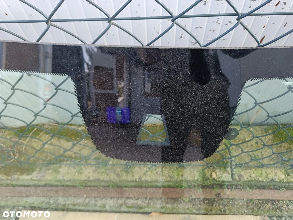 MERCEDES W212 SZYBA PRZEDNIA CZOŁOWA GRZANA KAMERA 2014r - 3