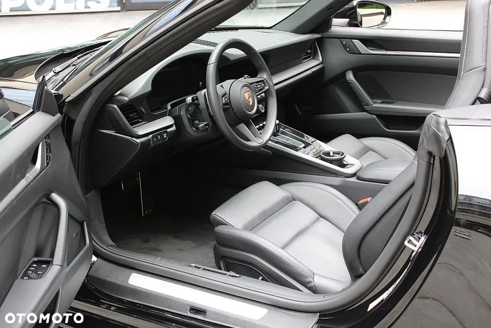 Porsche 911 Carrera Cabrio - 17