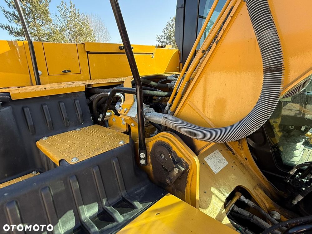 Caterpillar 323 - 20