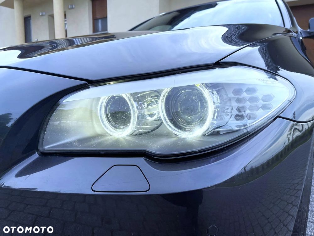 BMW Seria 5 520d Touring Sport-Aut - 8