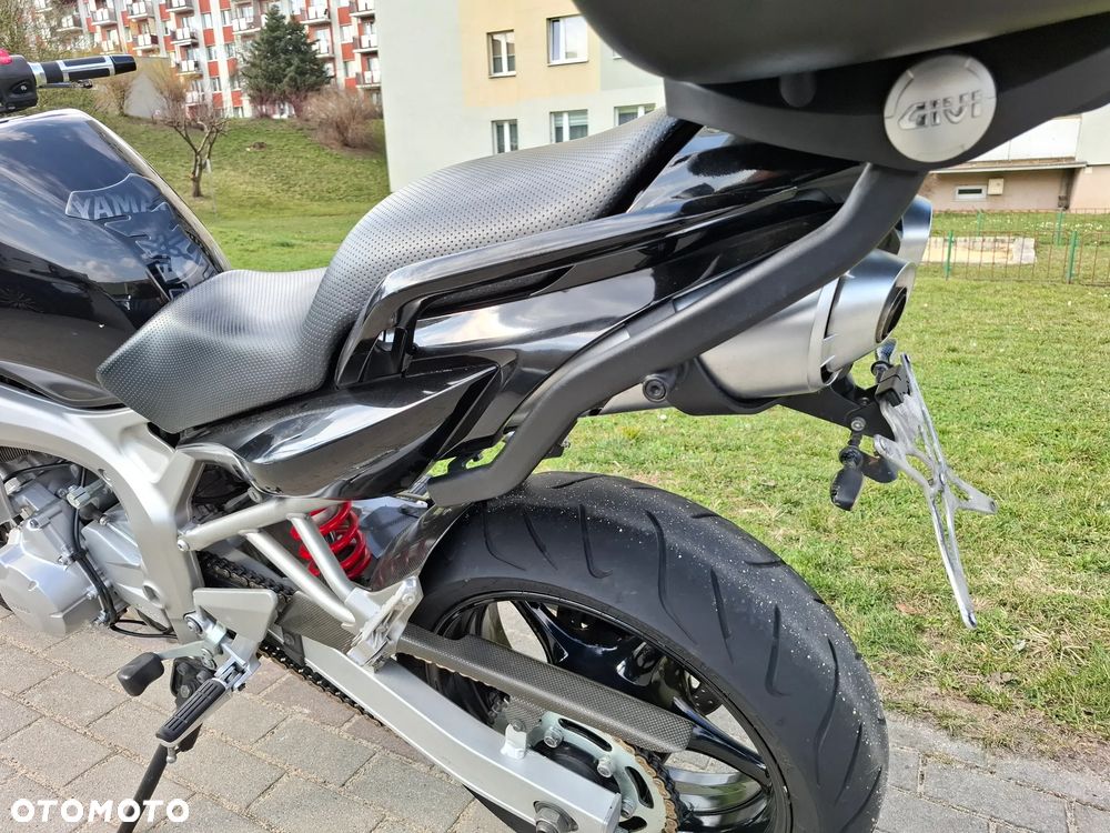 Yamaha FZ6 - 18