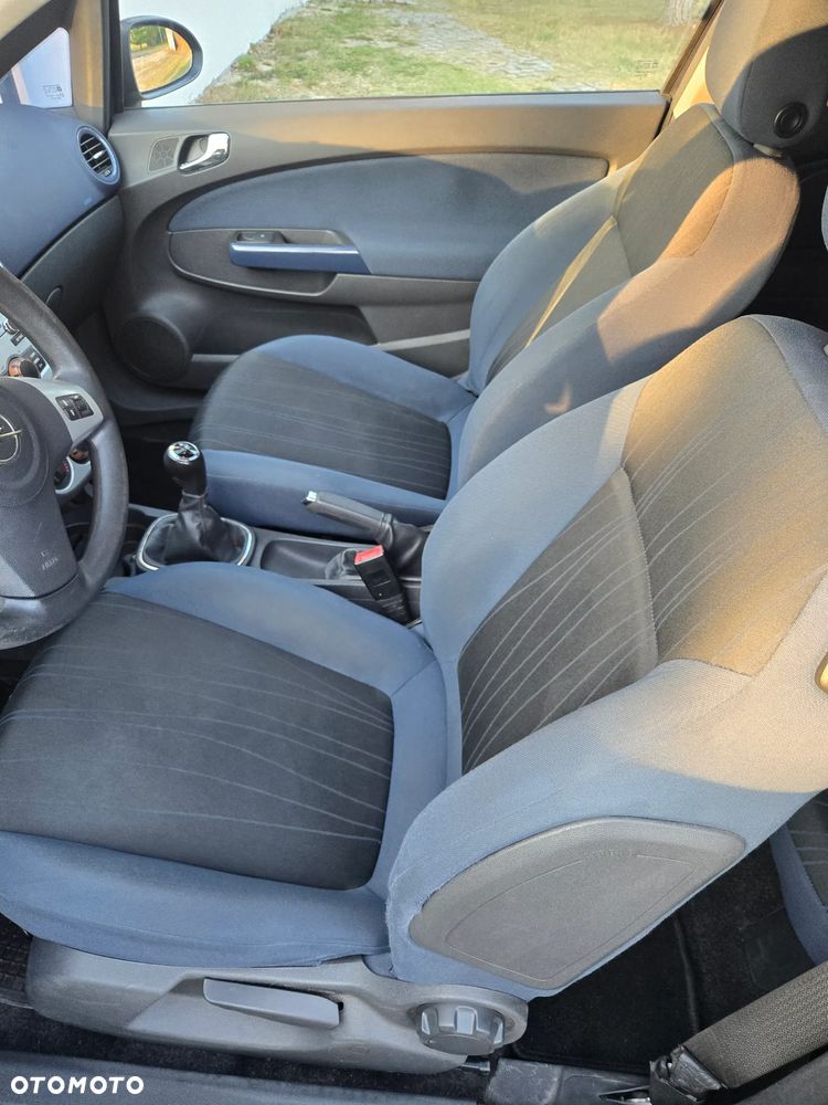 Opel Corsa 1.2 16V Enjoy - 16