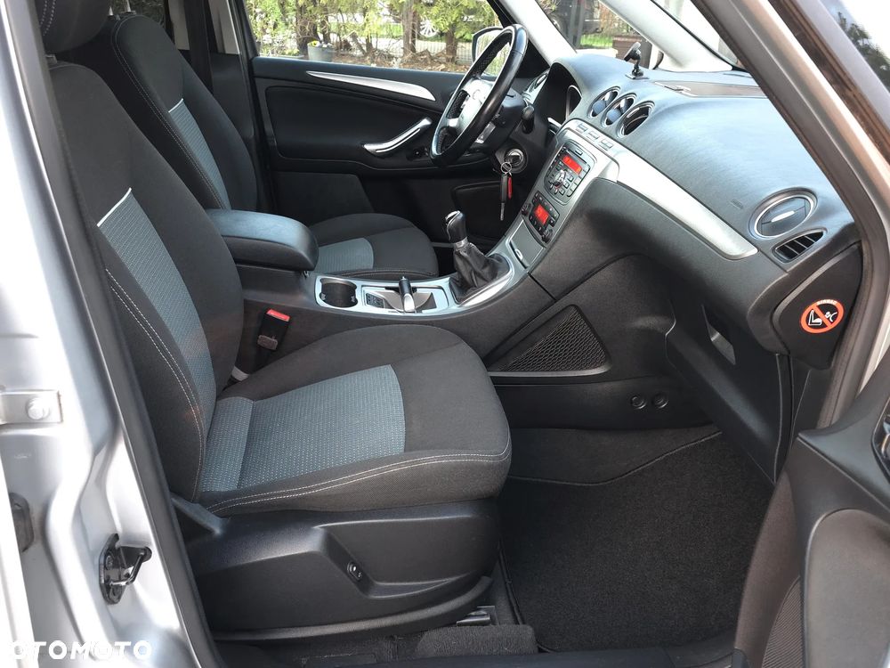 Ford Galaxy 2.0 Business Edition - 9