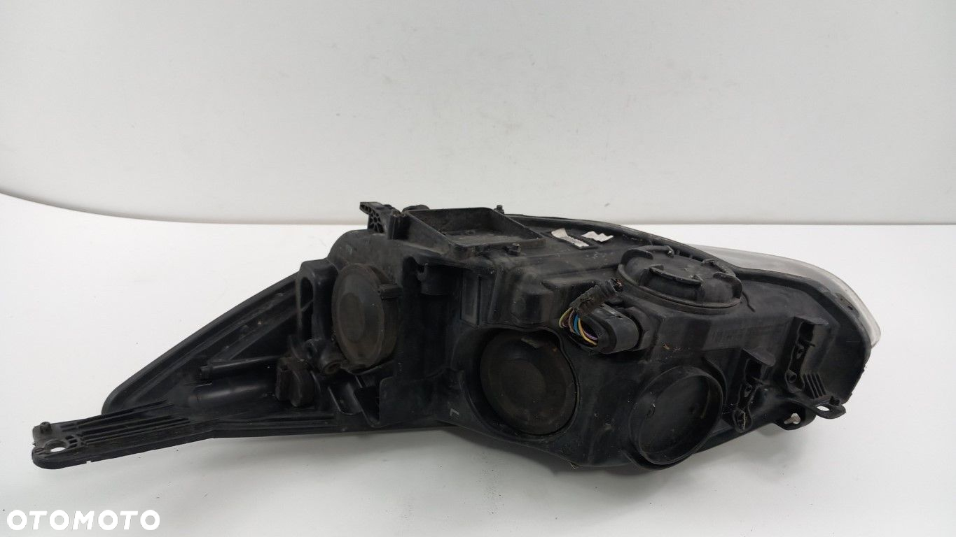 FORD FOCUS MK3 LAMPA PRZÓD PRAWA - 4