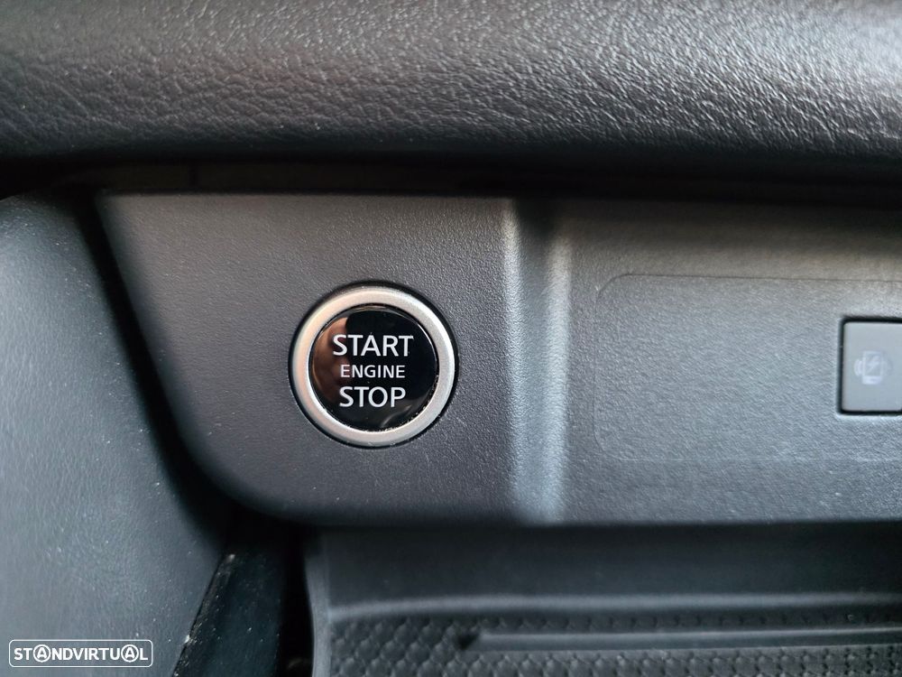 Nissan Qashqai 1.3 DIG-T N-Connecta - 16