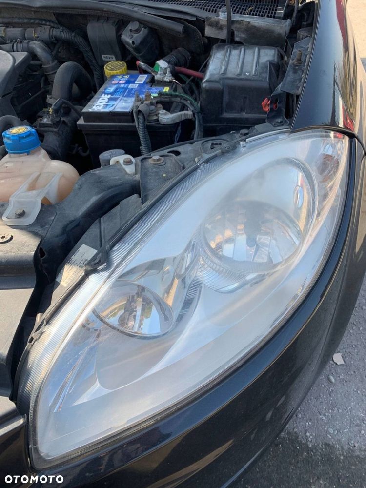 Lampa przód przednia lewa Fiat Linea 51826739 WWA