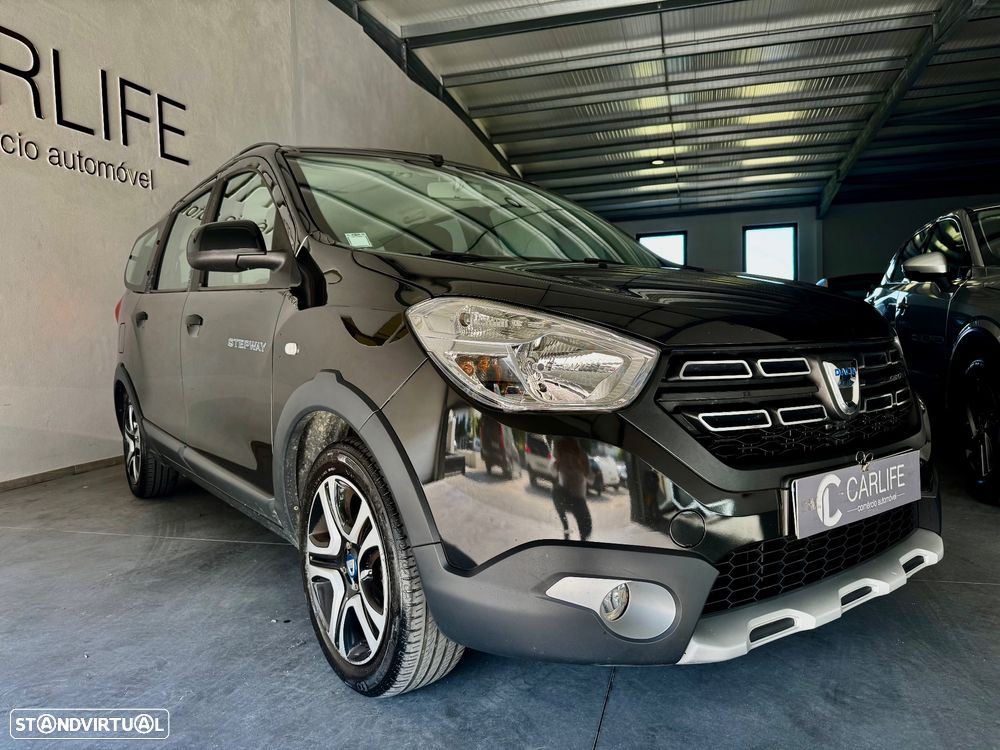 Dacia Lodgy 1.3 TCe Stepway 7L - 2