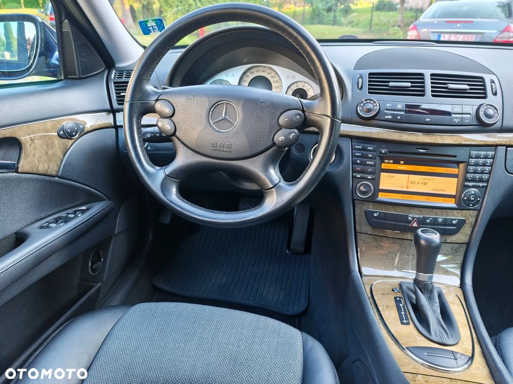 Mercedes-Benz Klasa E - 21