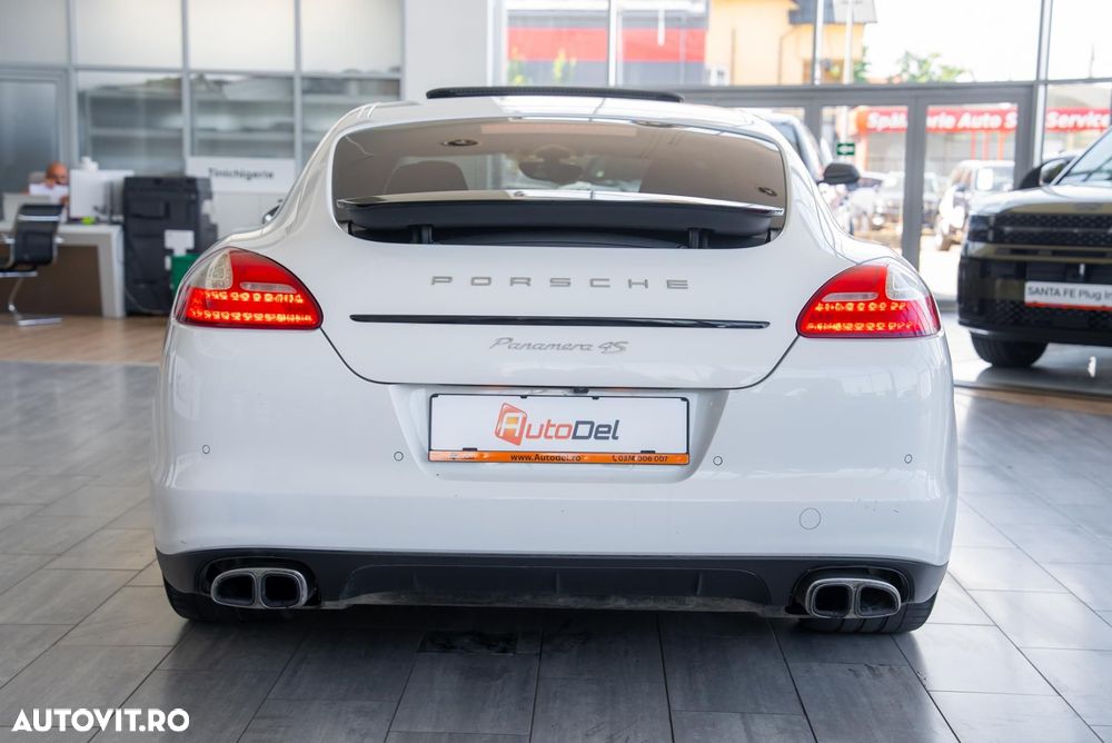Porsche Panamera 4S PDK - 10