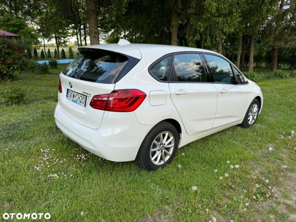 BMW Seria 2 214d - 16