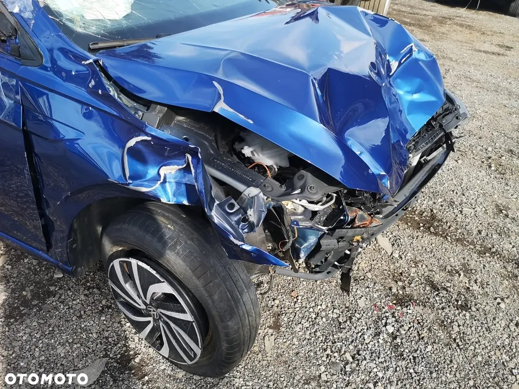 Volkswagen Polo 1.0 TSI Life DSG - 24