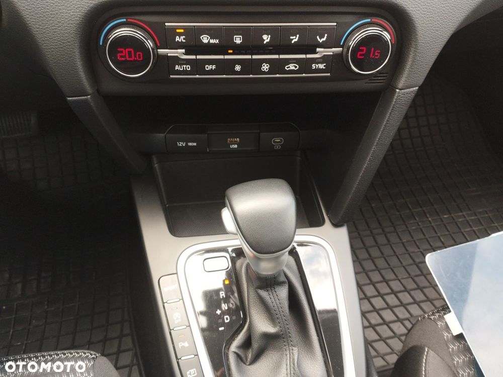 Kia XCeed 1.5 T-GDI M DCT - 30