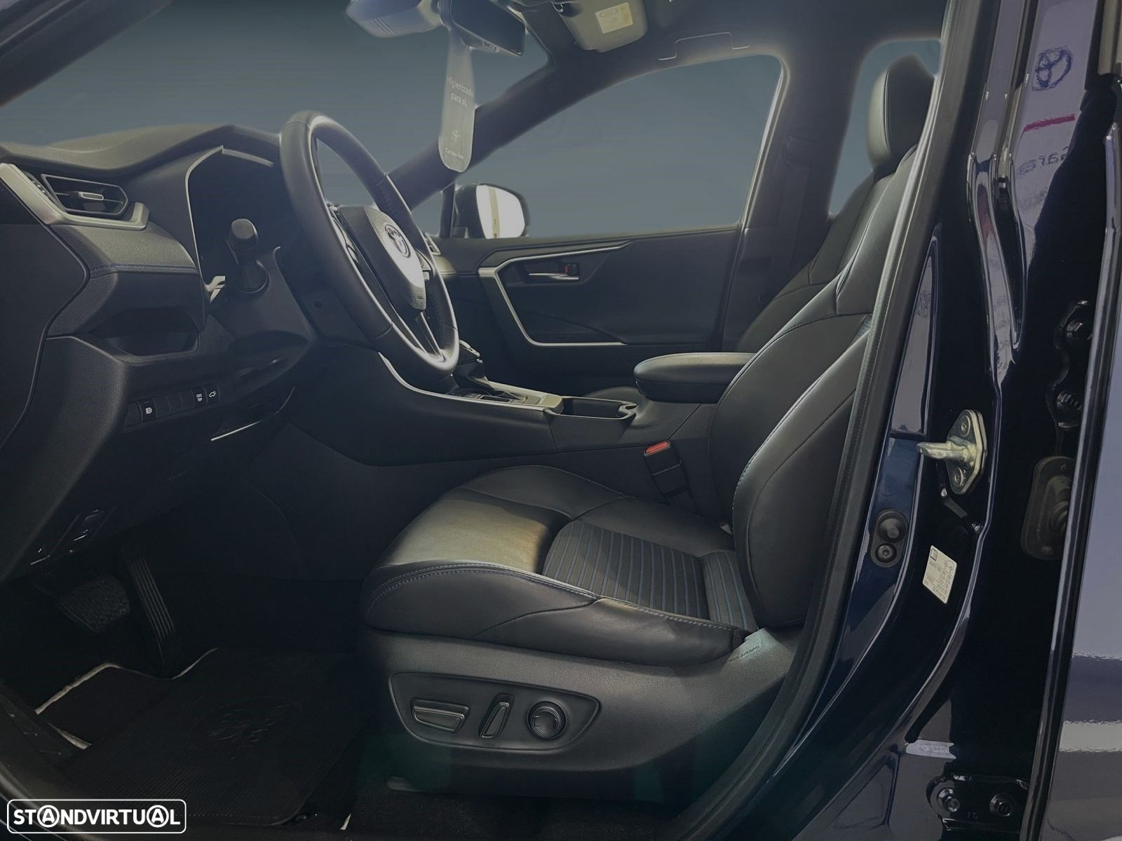 Toyota RAV4 - 18