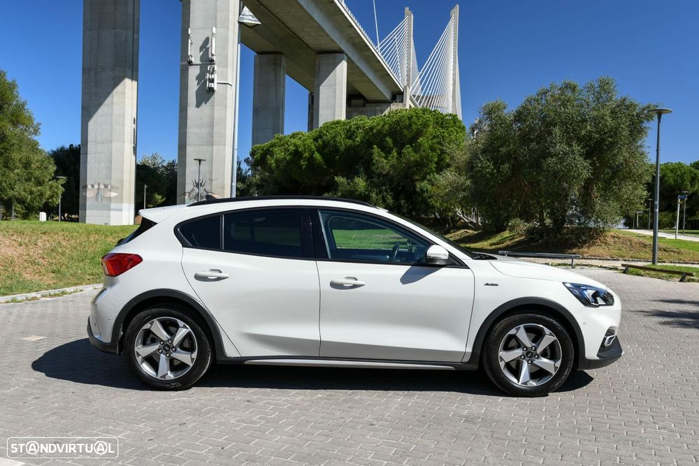 Ford Focus 1.0 EcoBoost Active X - 10