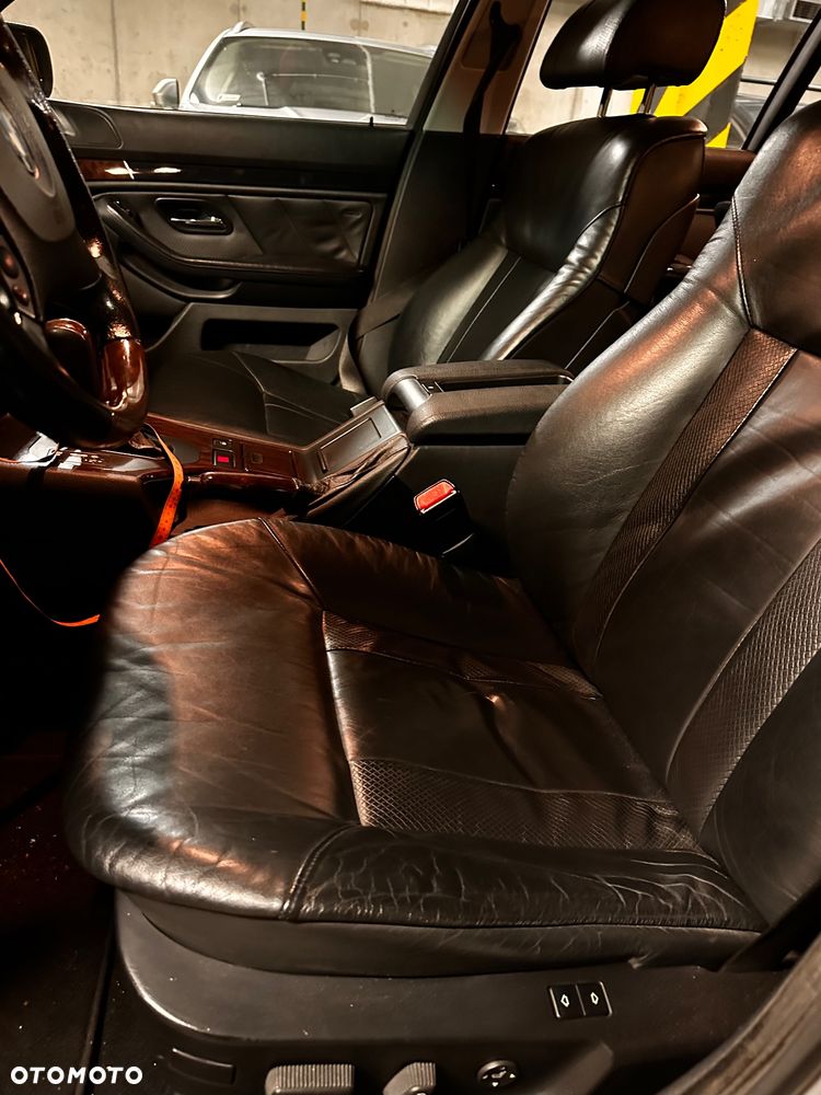BMW Seria 5 - 10