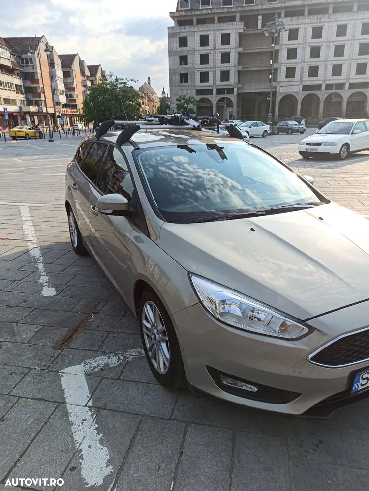 Ford Focus 1.0 EcoBoost Titanium - 26