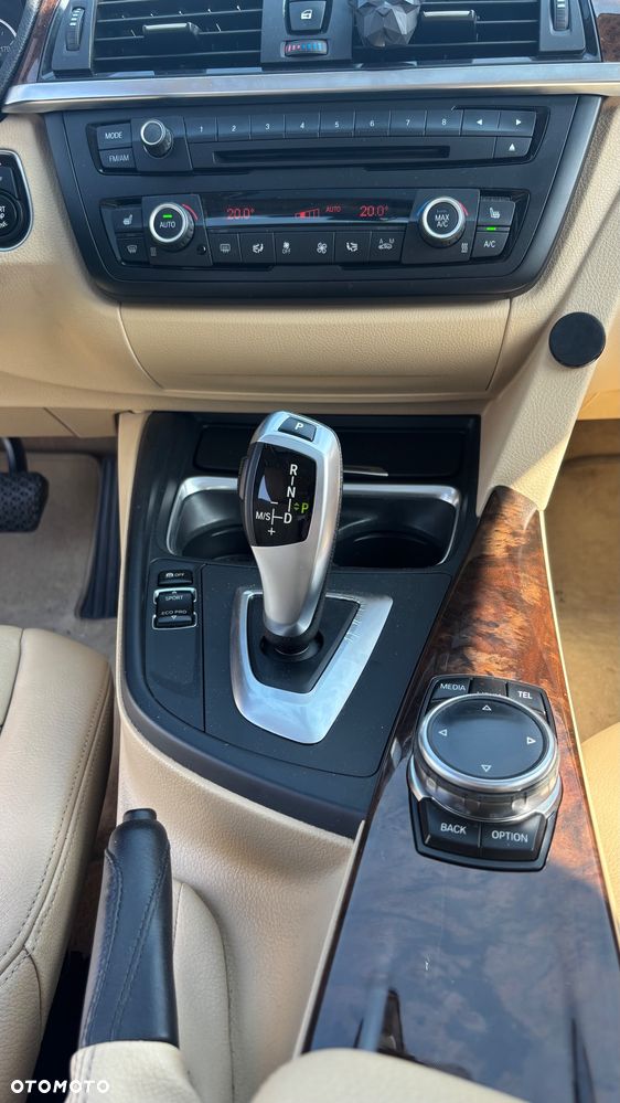 BMW Seria 3 328i xDrive Luxury Line - 8