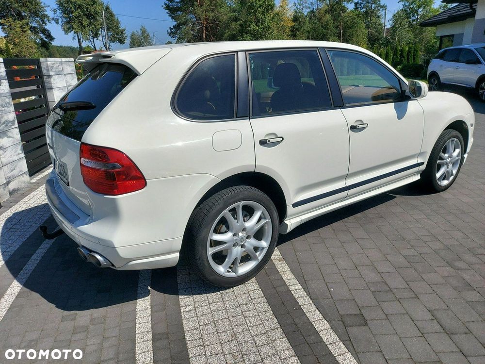 Porsche Cayenne - 3
