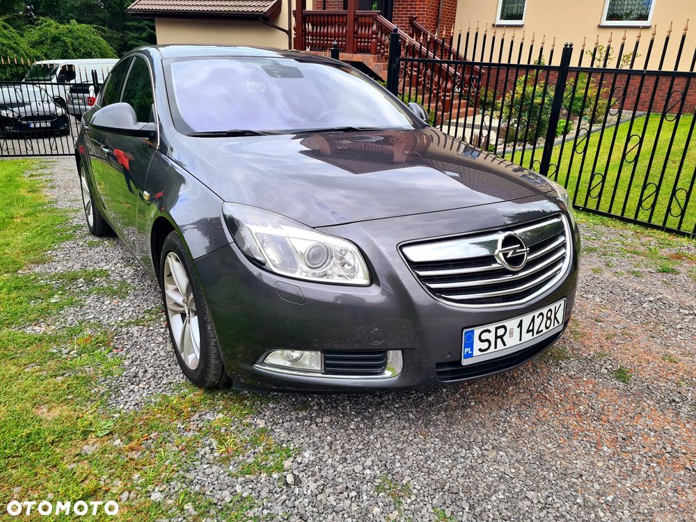 Opel Insignia 2.0 Turbo 4x4 Cosmo - 11