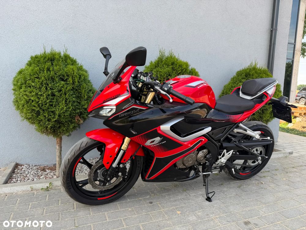 QJMOTOR SRK 125R - 39