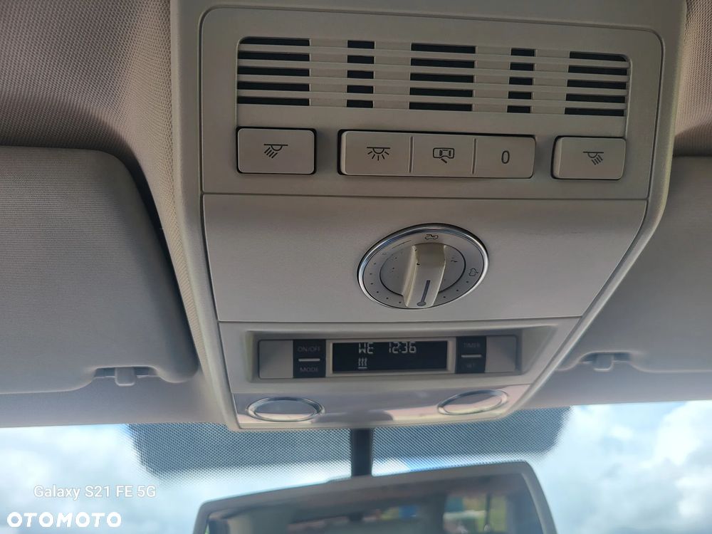 Volkswagen Caravelle - 17