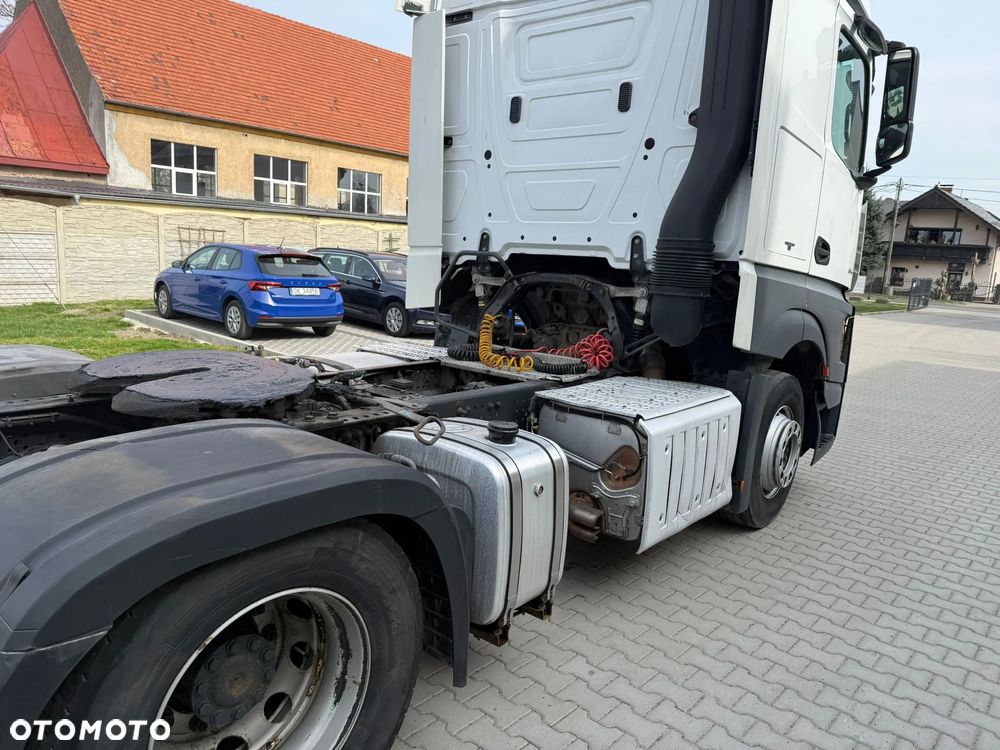 Mercedes-Benz Actros - 2
